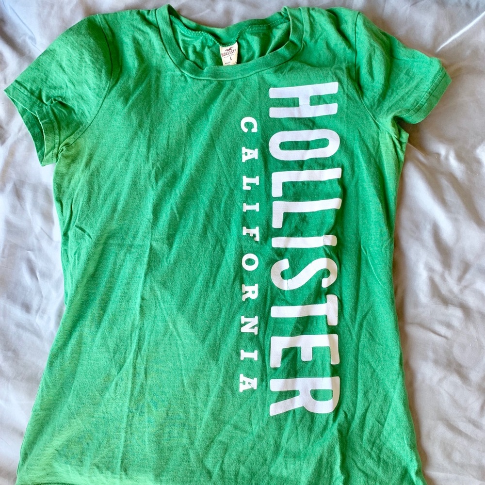 EUC green Hollister t shirt L